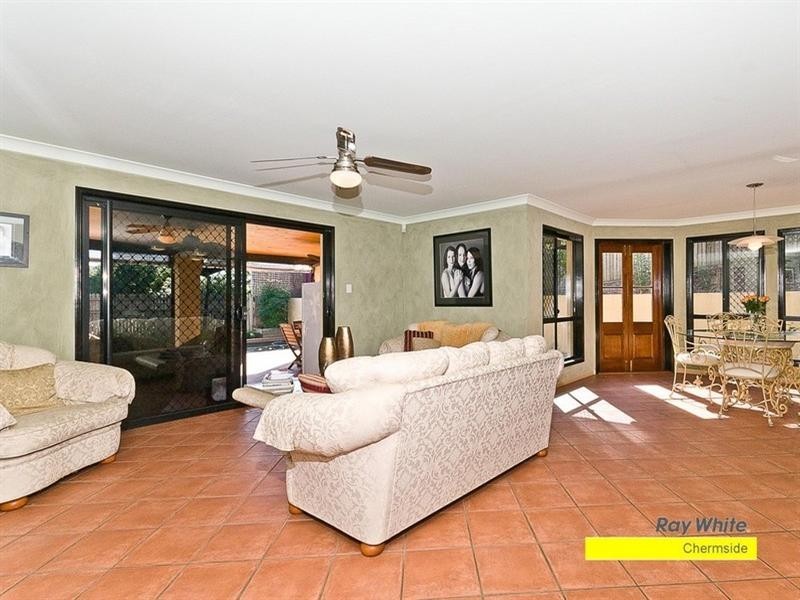 12 Aquarius Place, Bridgeman Downs QLD 4035