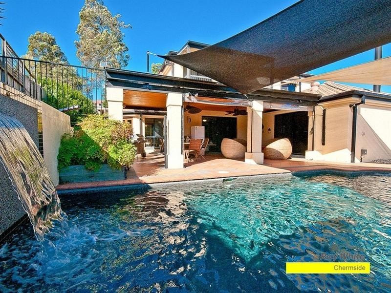 12 Aquarius Place, Bridgeman Downs QLD 4035