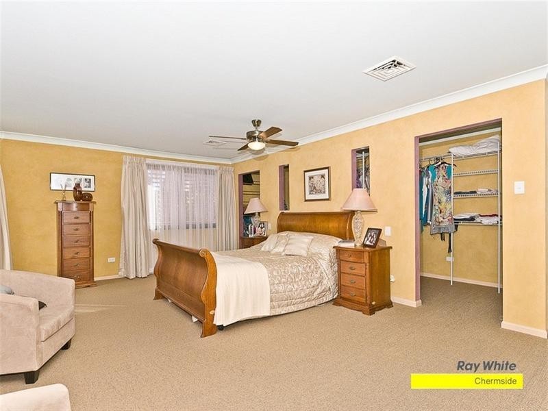 12 Aquarius Place, Bridgeman Downs QLD 4035