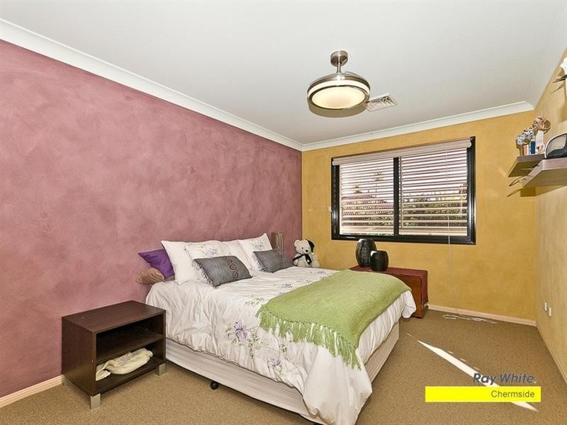 12 Aquarius Place, Bridgeman Downs QLD 4035