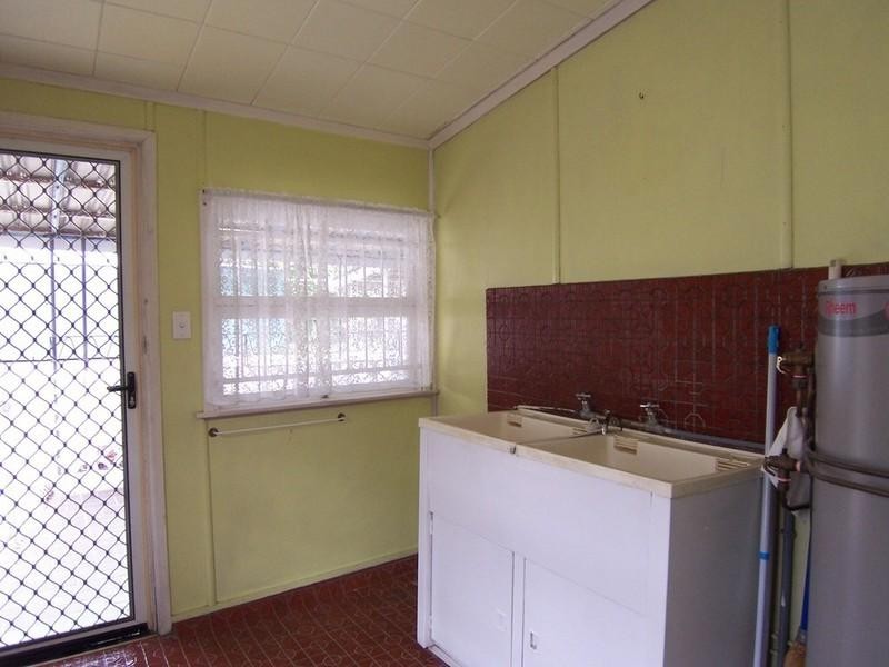 9 Alleena Street, Chermside QLD 4032