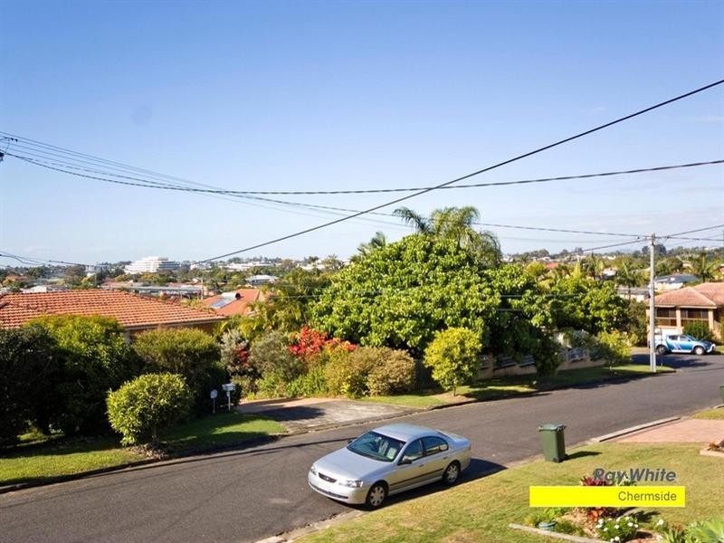 6 Leeside Street, Aspley QLD 4034