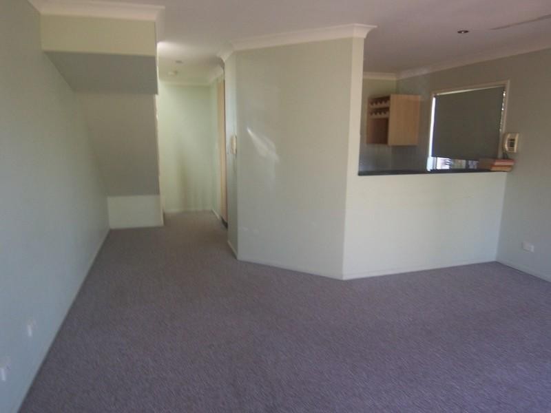2/55 Latham Street, Chermside QLD 4032
