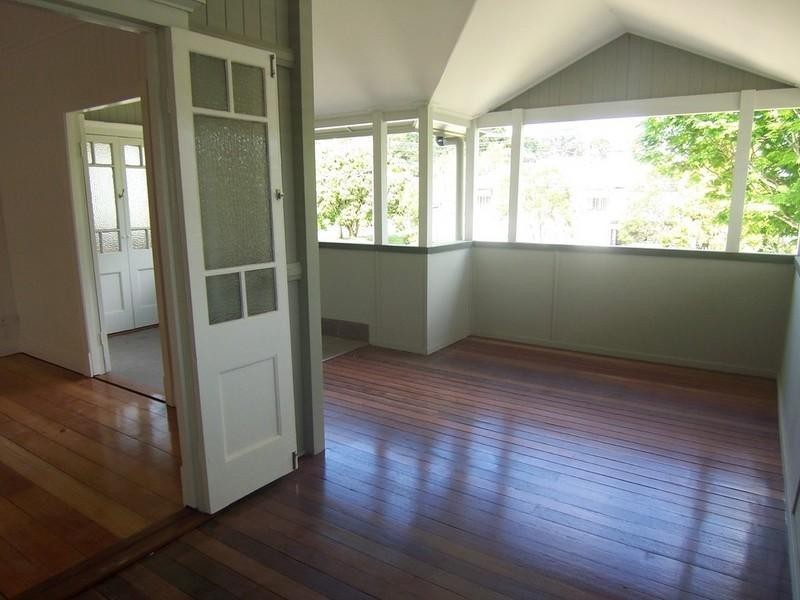 18 Ainslie Street, Alderley QLD 4051