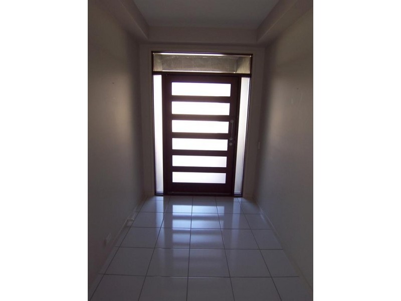 16 Crowcombe Place, Carseldine QLD 4034