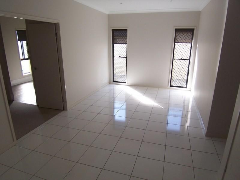 16 Crowcombe Place, Carseldine QLD 4034