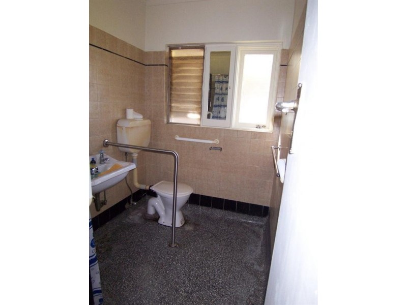 2/49 Henry Street, Chermside QLD 4032