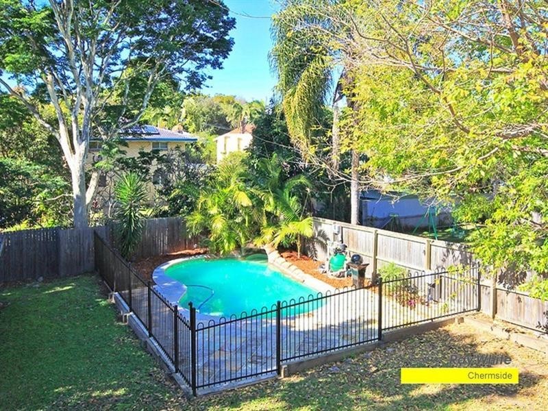 11 Pedley Street, Wavell Heights QLD 4012