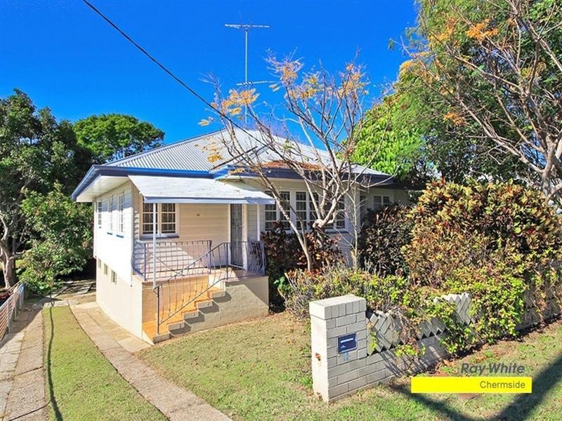 11 Pedley Street, Wavell Heights QLD 4012