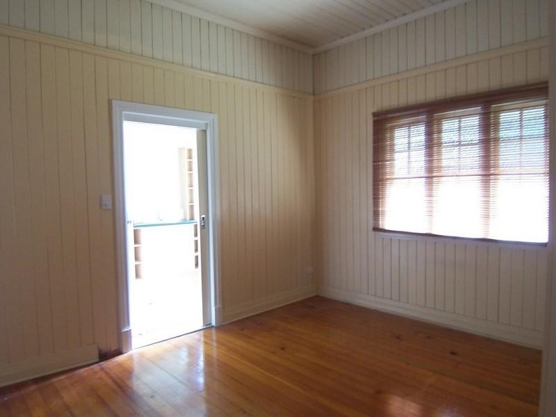 31 Mermaid Street, Chermside QLD 4032