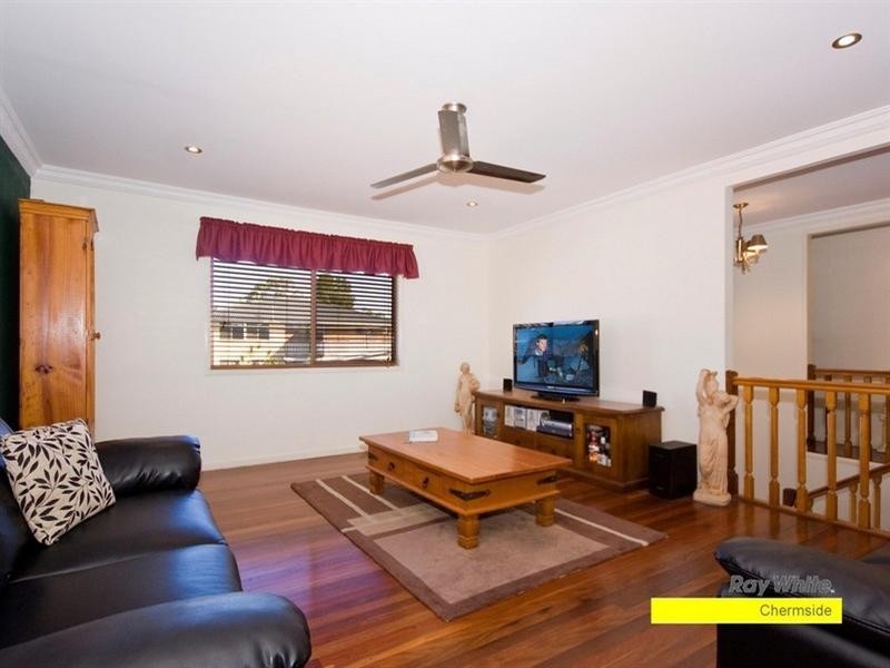 9 Magnetic Street, Boondall QLD 4034