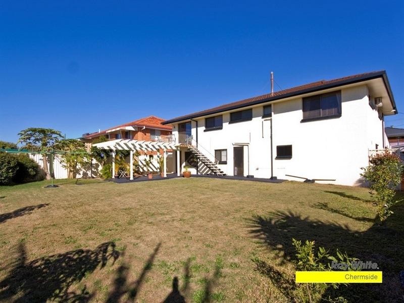 9 Magnetic Street, Boondall QLD 4034