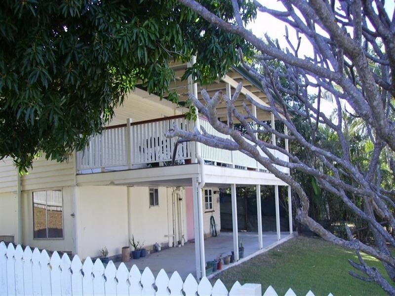 8 Waroon Street, Stafford QLD 4053