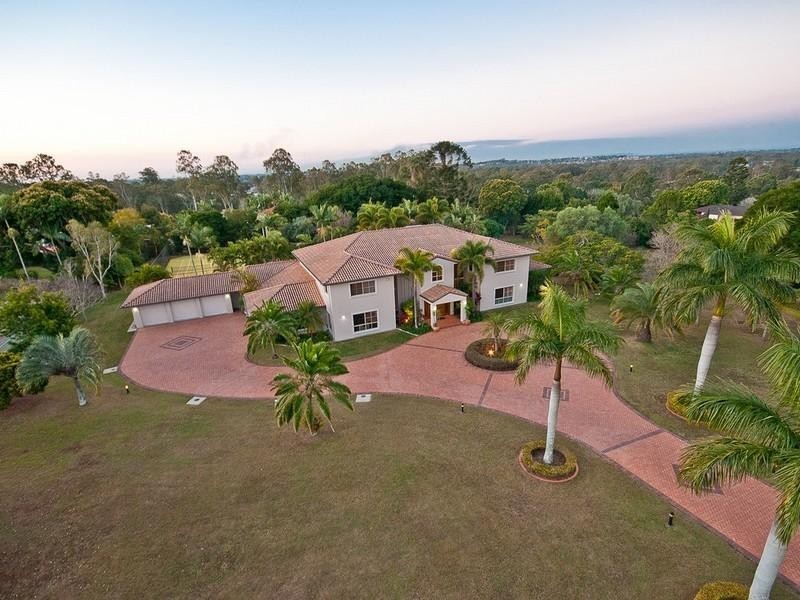 819 Beams Road, Bridgeman Downs QLD 4035