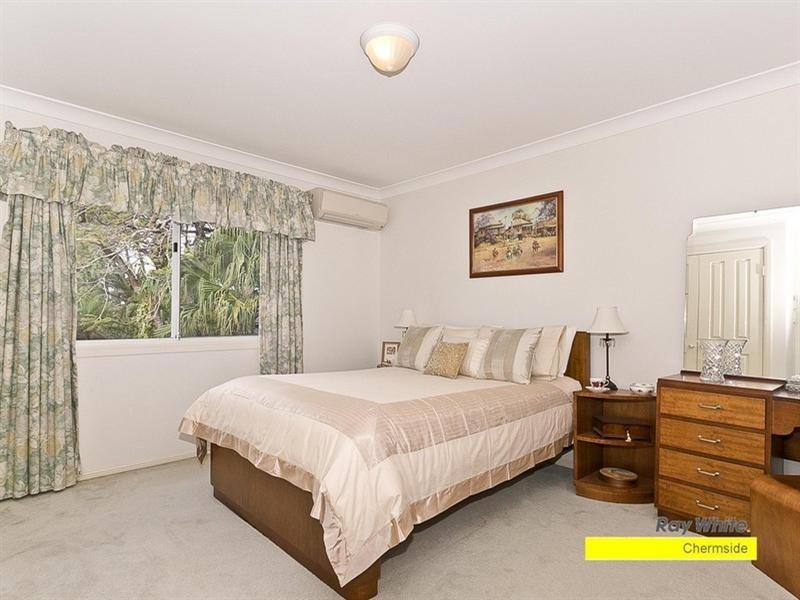 18 Regal Place, Aspley QLD 4034
