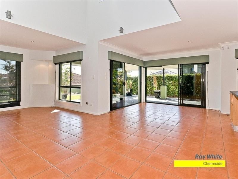 16 Montalcino Place, Bridgeman Downs QLD 4035