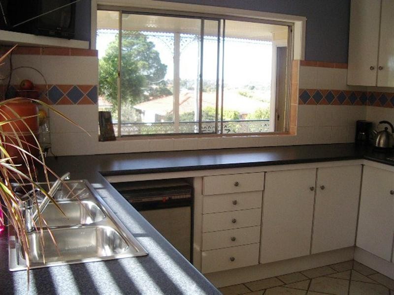 6 Leeside Street, Aspley QLD 4034