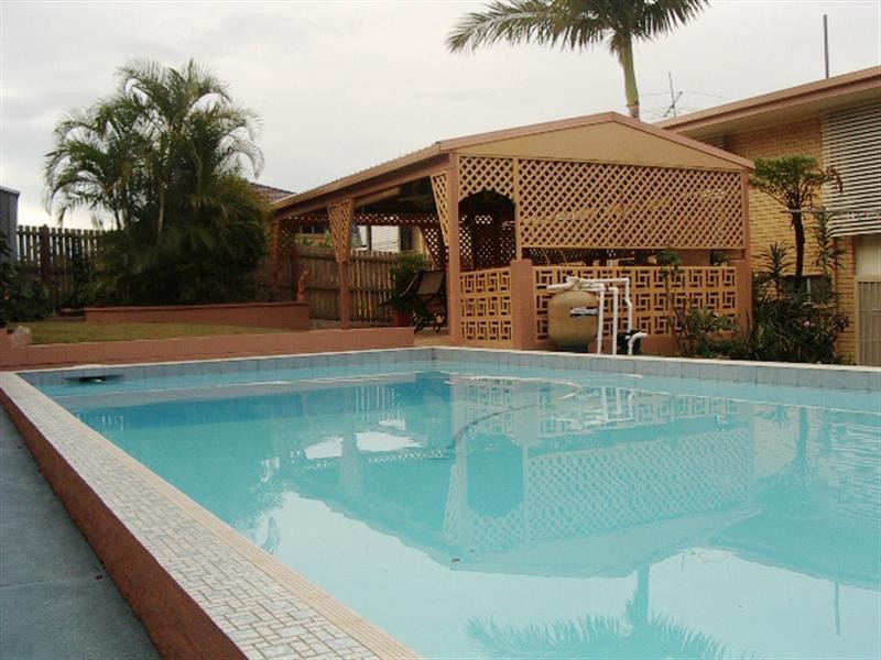 6 Leeside Street, Aspley QLD 4034