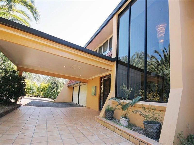 18 Cowie Road, Carseldine QLD 4034