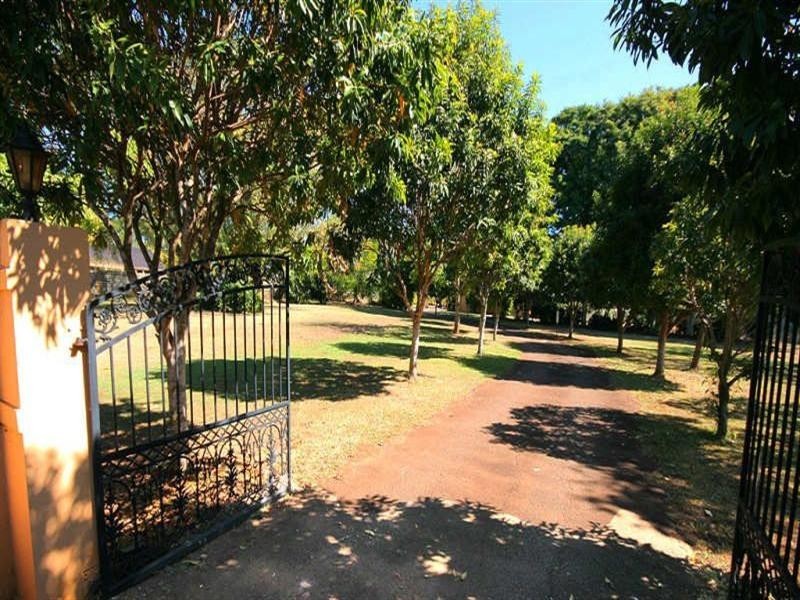 18 Cowie Road, Carseldine QLD 4034