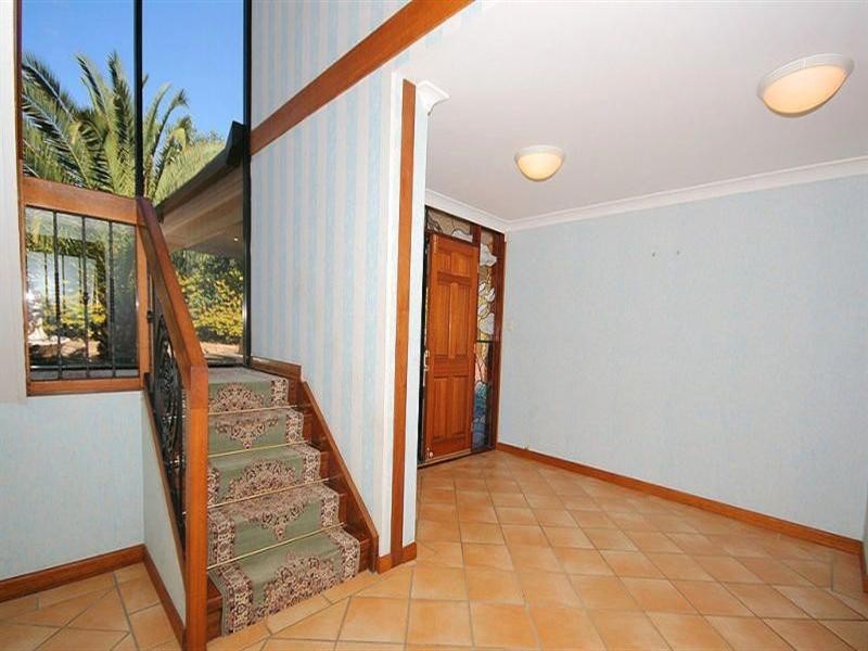 18 Cowie Road, Carseldine QLD 4034