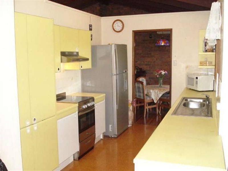 61 Roderick Street, Dayboro QLD 4521