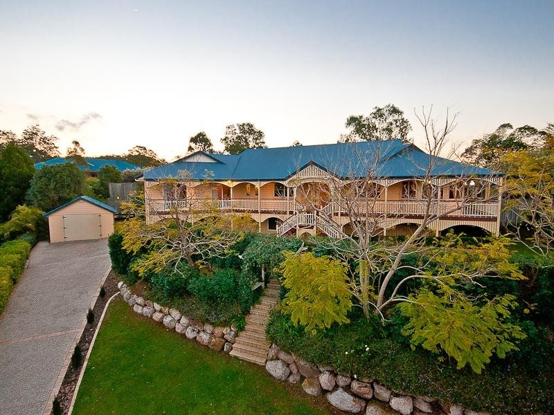 23 Fleetwood Court, Ferny Hills QLD 4055