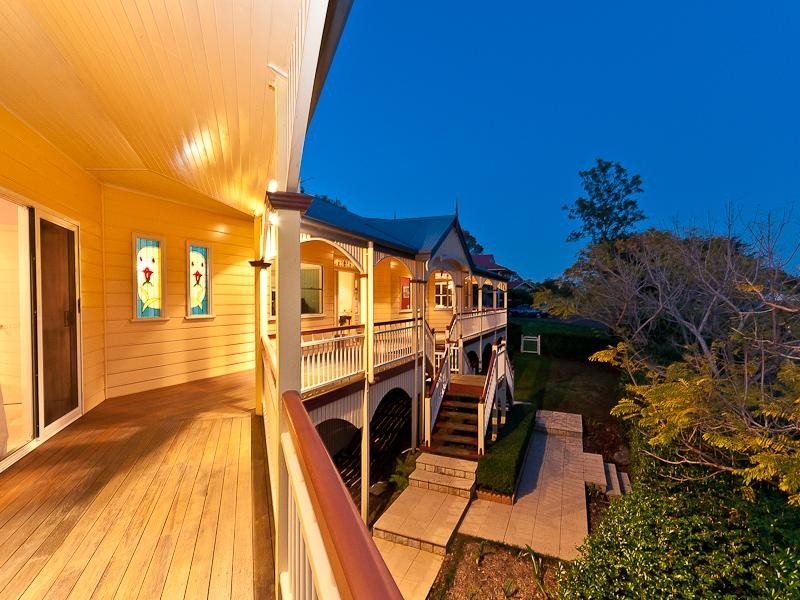 23 Fleetwood Court, Ferny Hills QLD 4055