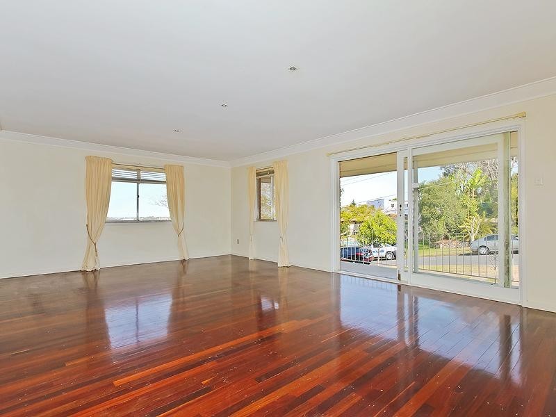 37 Gilmour Street, Chermside West QLD 4032