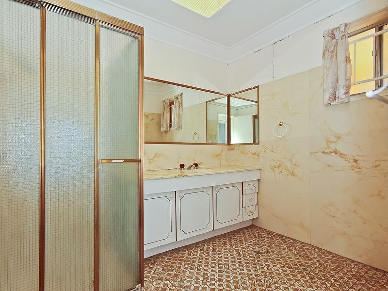 37 Gilmour Street, Chermside West QLD 4032