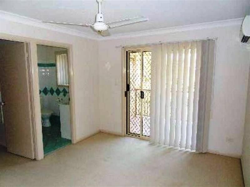 2/14 Greenbank Street, Chermside QLD 4032