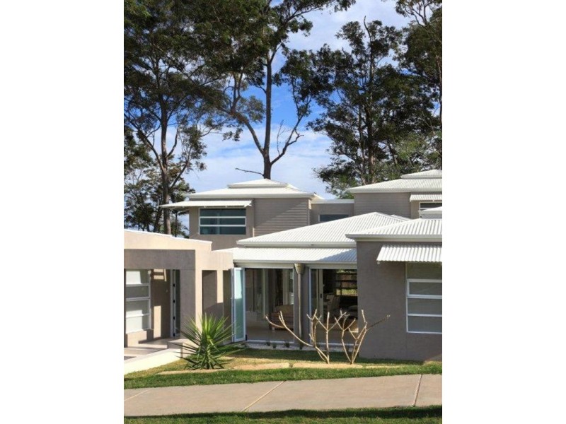 1 John Markwell Parade, Daisy Hill QLD 4127