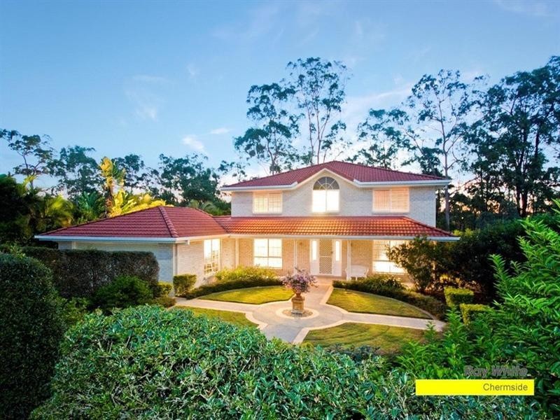 73 Halleys Crescent, Bridgeman Downs QLD 4035