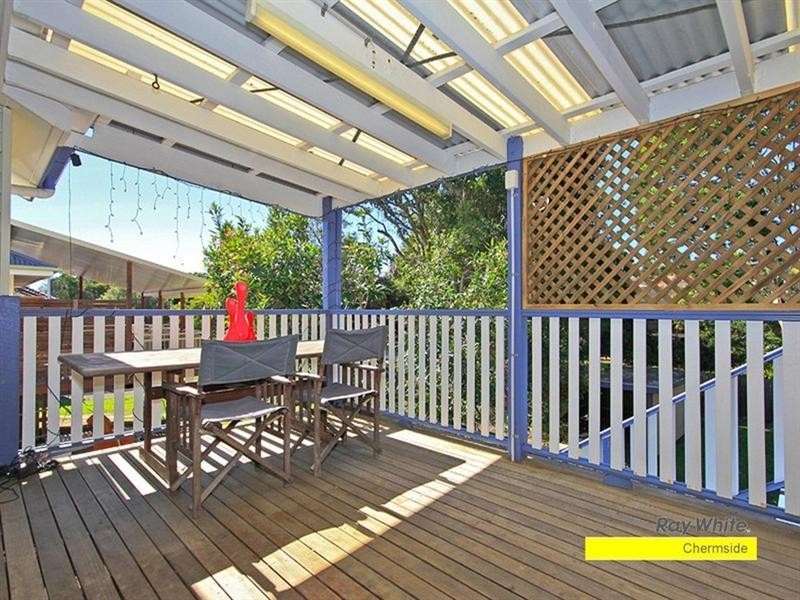 11 Pedley Street, Wavell Heights QLD 4012