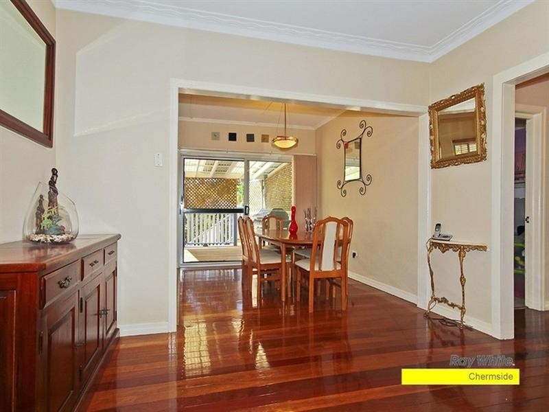 11 Pedley Street, Wavell Heights QLD 4012