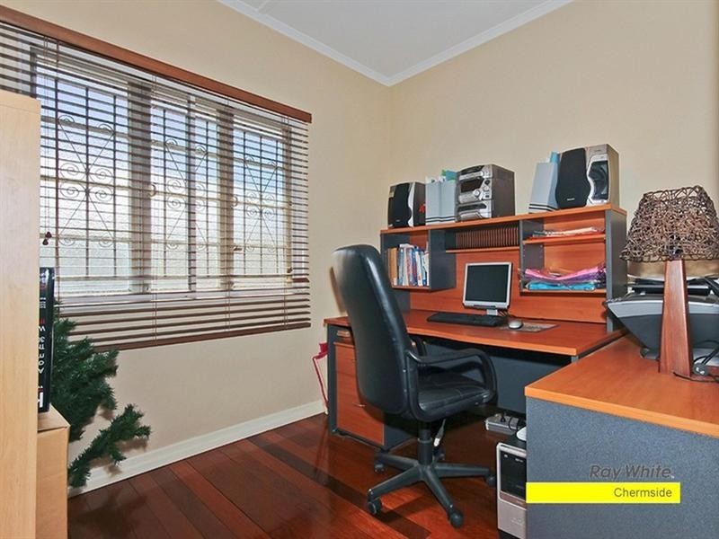 11 Pedley Street, Wavell Heights QLD 4012