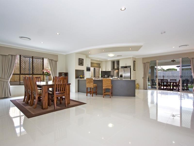 Bridgeman Downs QLD 4035