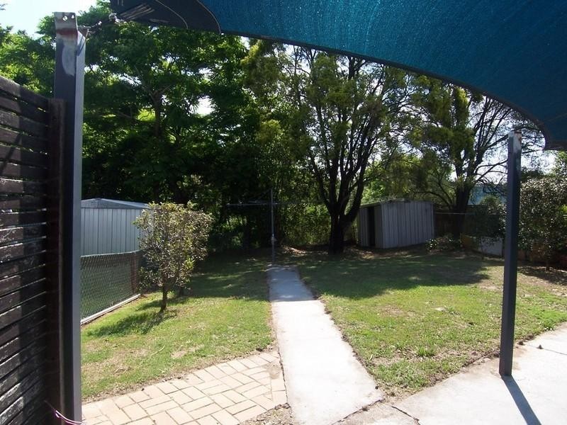 77 Bristol Road, Kedron QLD 4031