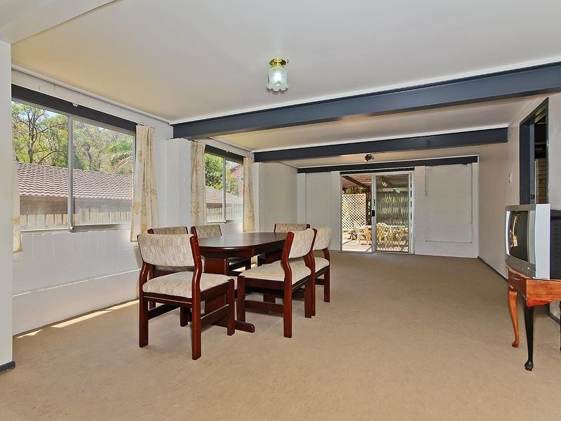 4 Astaire Place, Mcdowall QLD 4053