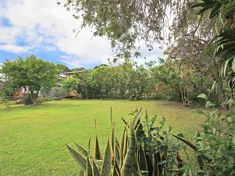 18 Brentwick Street, Chermside QLD 4032