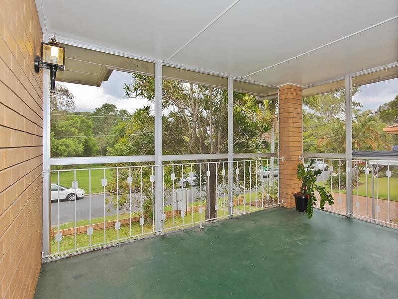 18 Brentwick Street, Chermside QLD 4032