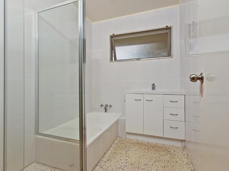 18 Brentwick Street, Chermside QLD 4032