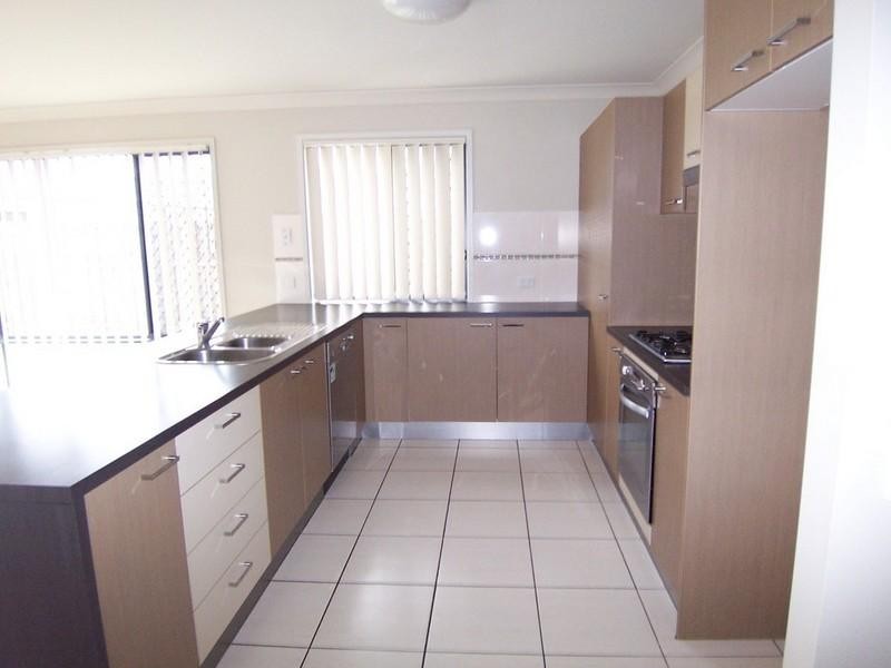 43 Waterlily Circuit, Carseldine QLD 4034