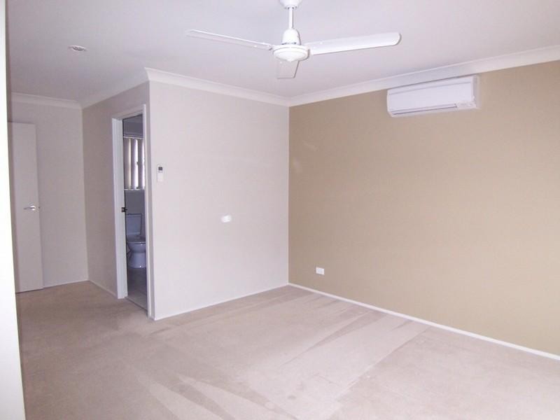 43 Waterlily Circuit, Carseldine QLD 4034