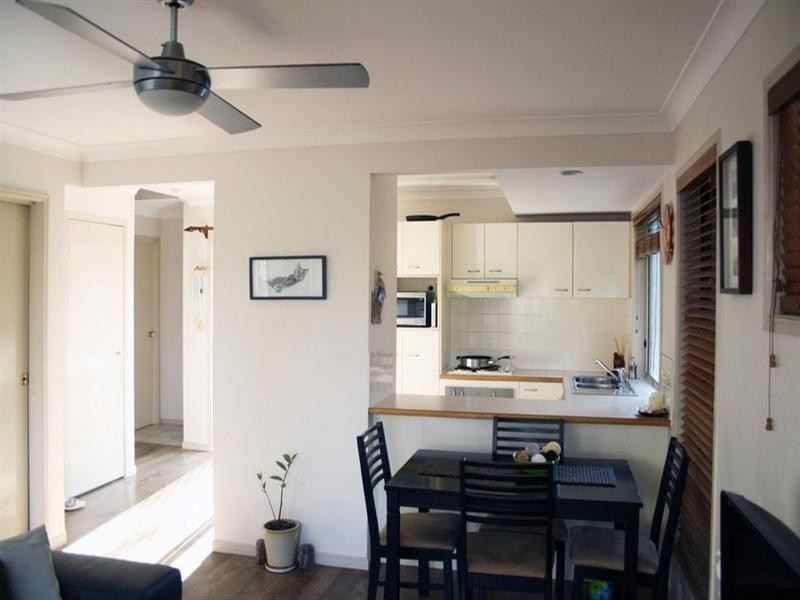3/4 Harry Street, Zillmere QLD 4034