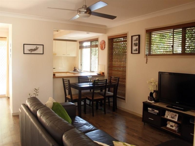 3/4 Harry Street, Zillmere QLD 4034