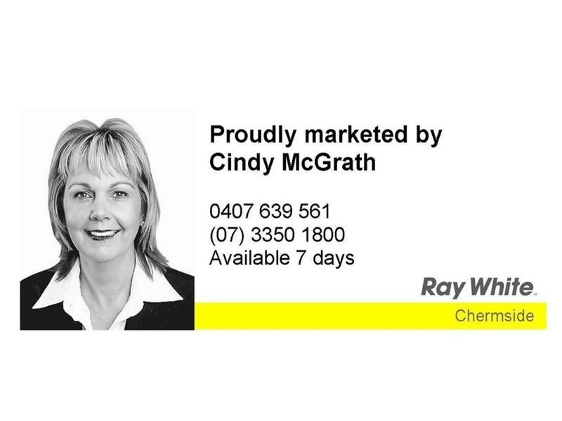 19 Sir Fred Schonell Drive, St Lucia QLD 4067