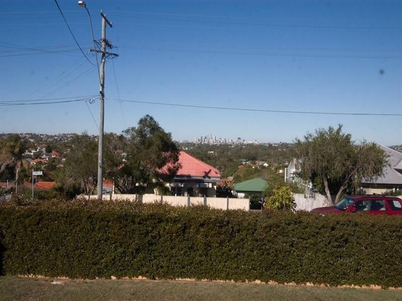 231 Rode Road, Wavell Heights QLD 4012