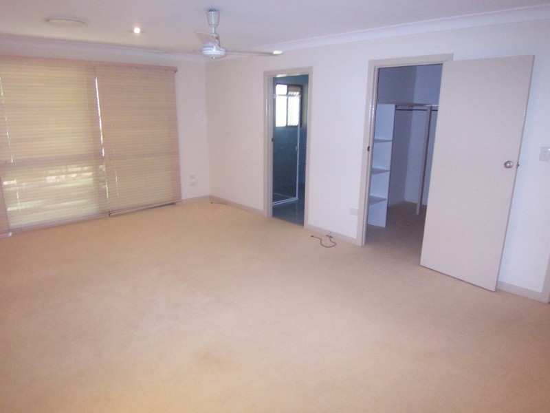 Bridgeman Downs QLD 4035