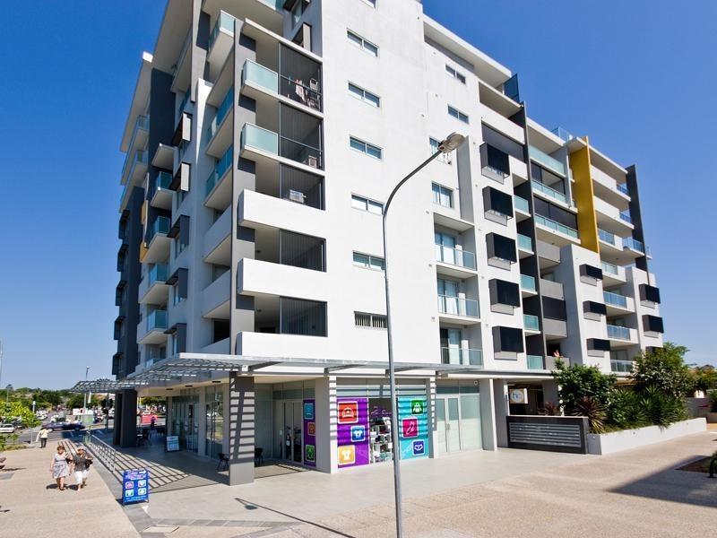 8/27 Playfield Street, Chermside QLD 4032